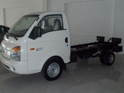 Xe tải 1 tấn Hyundai H100 nhập khẩu
